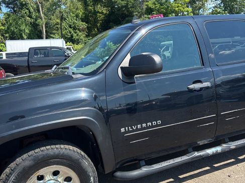 Used 2011 Chevrolet Silverado 1500 LS AWD/4WD image 4