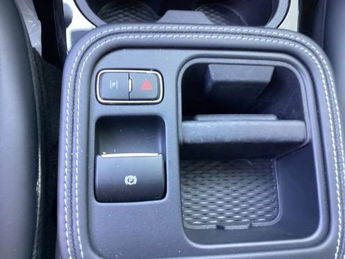 Used 2025 Ford Mustang Mach-E Select w/ Comfort Package Lite AWD/4WD image 28