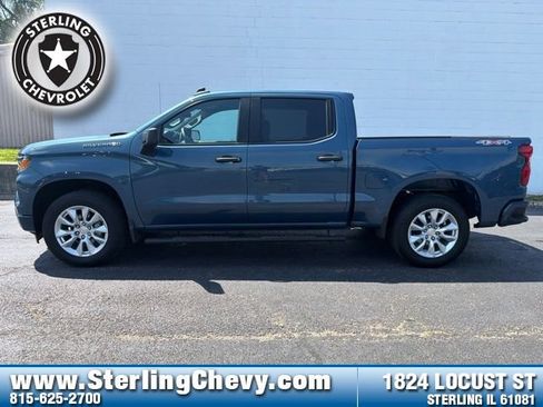 Used 2024 Chevrolet Silverado 1500 Custom AWD/4WD image 2