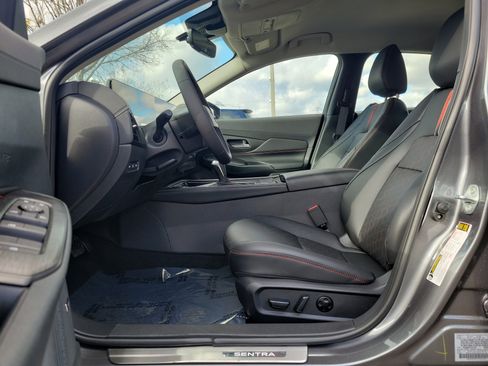 New 2026 Nissan Sentra SR w/ SR Premium Package FWD image 20