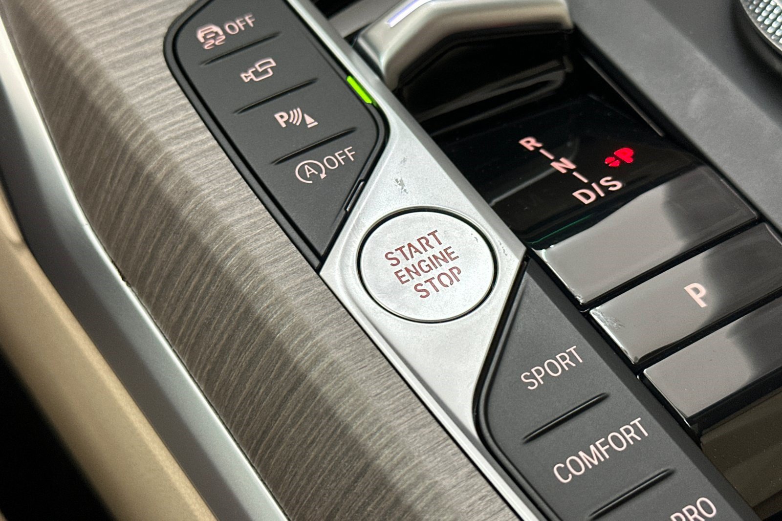 Certified 2025 BMW 330i Sedan RWD image 16