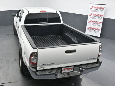 Used 2010 Toyota Tacoma 4x4 Double Cab image 28