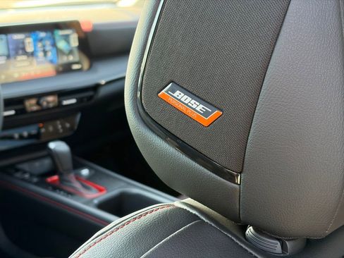 New 2026 Nissan Kicks SR w/ SR Premium Package FWD image 25