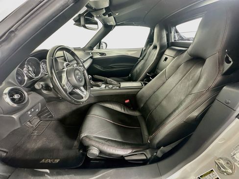 Used 2017 MAZDA MX-5 Miata RF Grand Touring RWD image 13