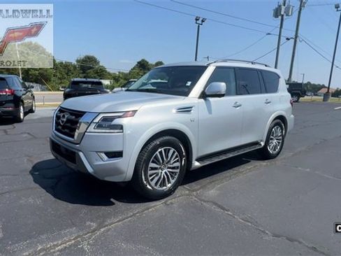 Used 2021 Nissan Armada SL w/ Captain's Chairs Package image 4