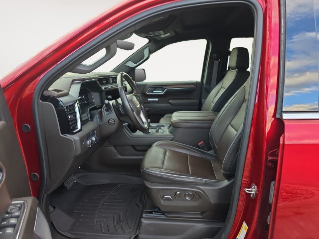Used 2024 GMC Sierra 1500 Denali w/ Technology Package AWD/4WD image 11