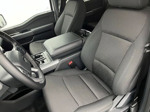 New 2025 Ford F150 XLT w/ Equipment Group 301A Standard image 17