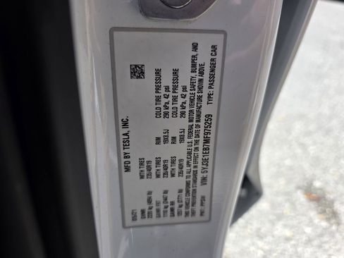 Used 2021 Tesla Model 3 Long Range image 35