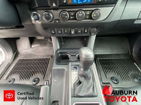 Certified 2020 Toyota Tacoma TRD Off-Road w/ TRD Premium Off Road Package AWD/4WD image 43