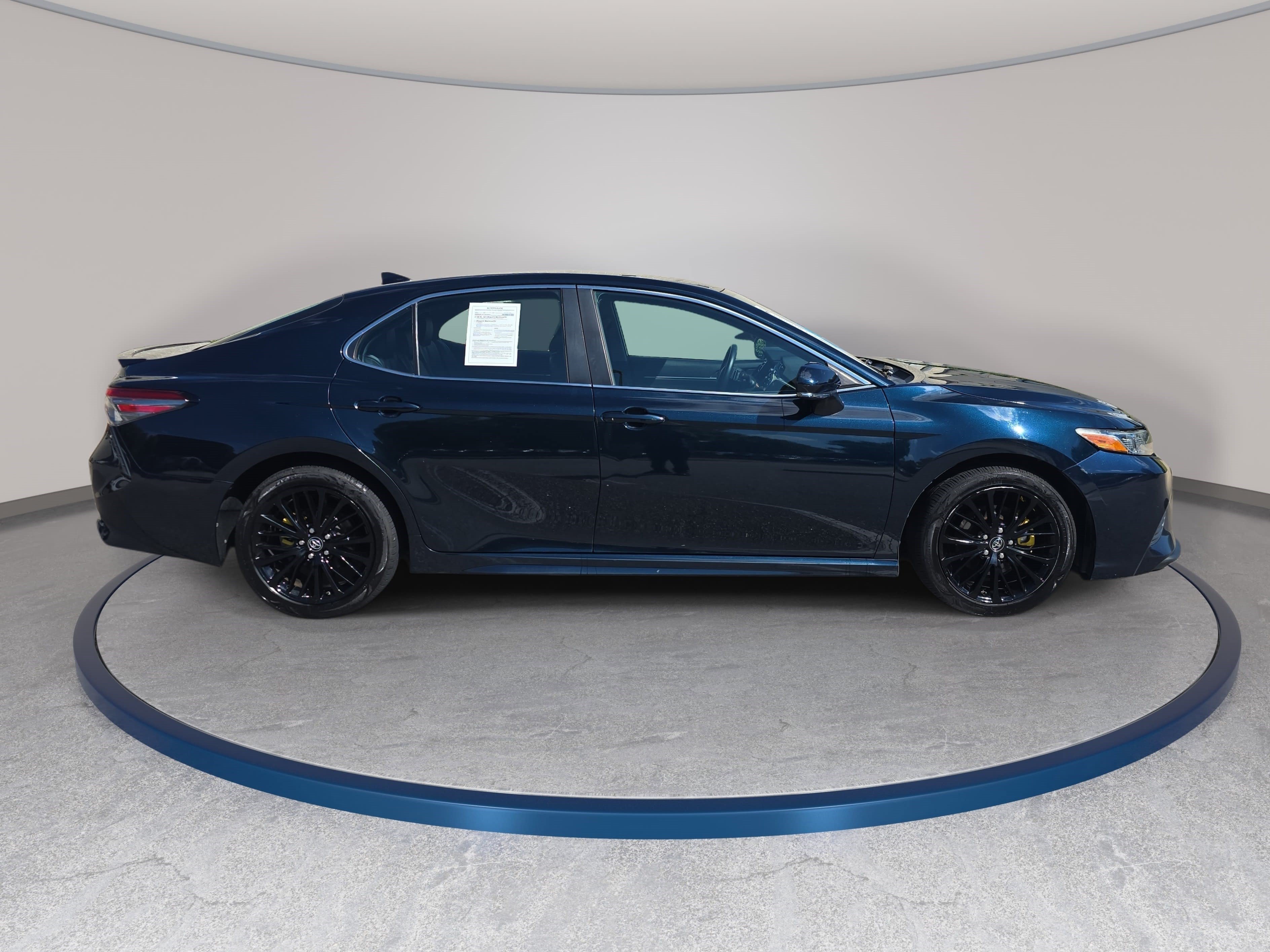 Used 2018 Toyota Camry SE w/ Audio Package FWD image 4