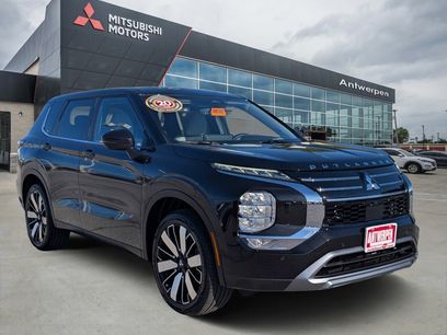 New 2025 Mitsubishi Outlander SE