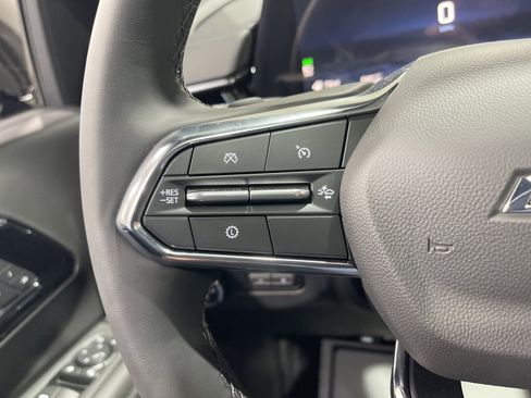 Used 2026 Chevrolet Suburban Z71 w/ Z71 Off-Road Package image 32