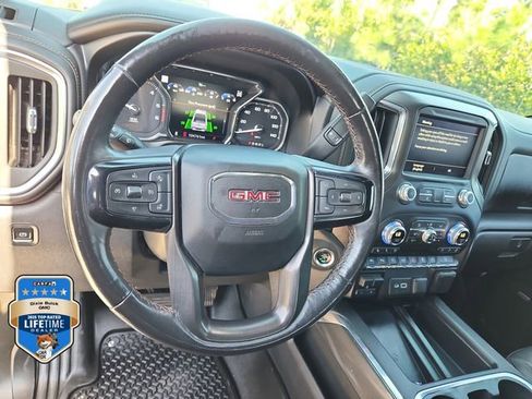 Certified 2021 GMC Sierra 1500 AT4 w/ Technology Package AWD/4WD image 17