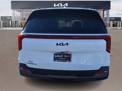 New 2026 Kia Carnival SX Prestige image 4