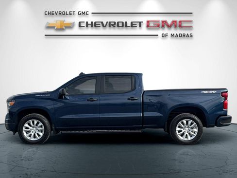Used 2022 Chevrolet Silverado 1500 Custom AWD/4WD image 6