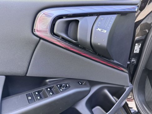 Used 2025 BMW X3 xDrive30i w/ Convenience Package image 11