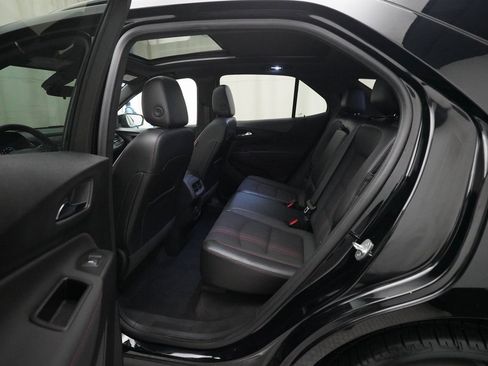 Used 2023 Chevrolet Equinox RS image 16