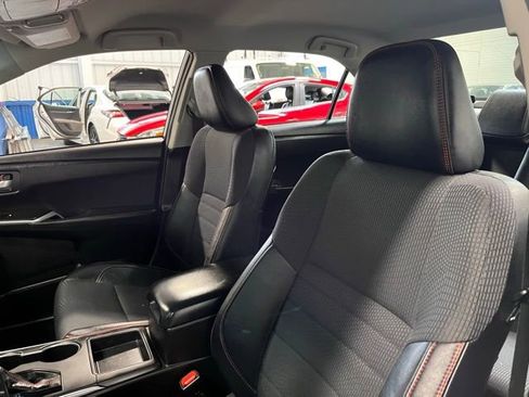 Used 2017 Toyota Camry SE FWD image 23