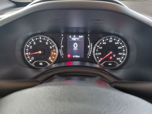 Certified 2023 Jeep Renegade Latitude AWD/4WD image 22