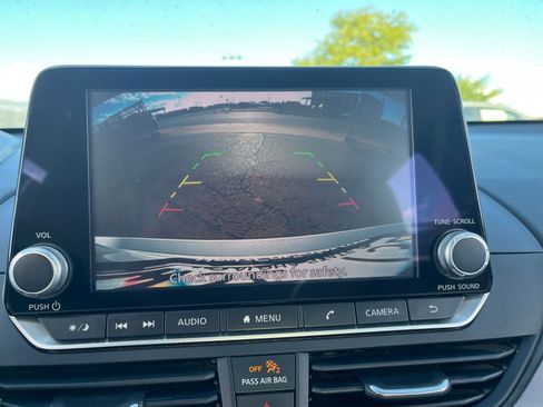 Used 2023 Nissan Altima 2.5 SV image 22