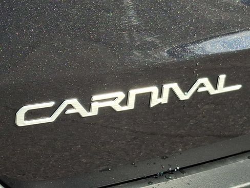 New 2026 Kia Carnival SX FWD image 25