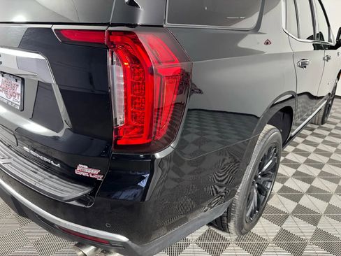 Used 2022 GMC Yukon Denali w/ Advanced Technology Package image 35