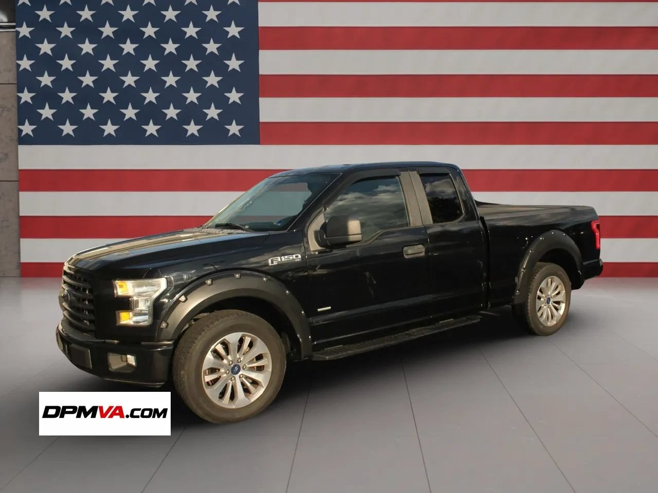 Used 2017 Ford F150 XL w/ Equipment Group 101A Mid RWD image 2