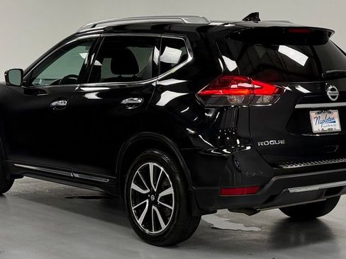 Used 2017 Nissan Rogue SL w/ SL Premium Package AWD/4WD image 4
