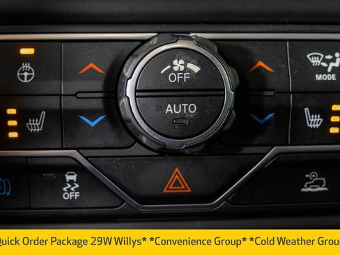 Used 2023 Jeep Wrangler Unlimited w/ Cold Weather Group AWD/4WD image 9