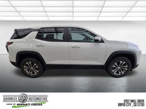Used 2026 Chevrolet Equinox LT w/ Convenience Package II AWD/4WD image 7
