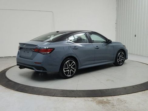 Used 2025 Nissan Sentra SR FWD image 8