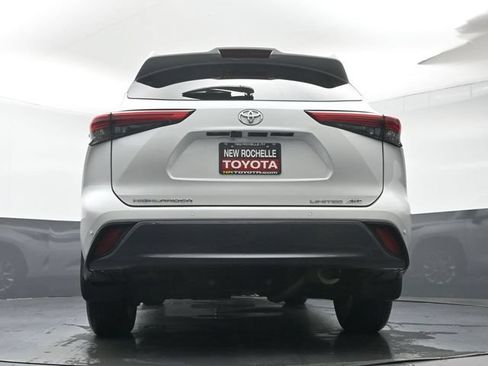 Used 2022 Toyota Highlander Limited AWD/4WD image 38