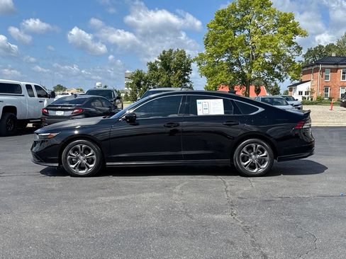 Used 2023 Honda Accord EX image 4