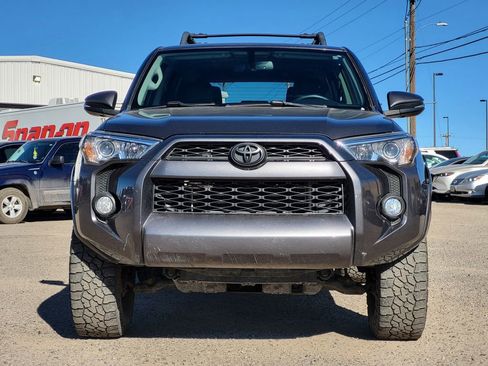 Used 2019 Toyota 4Runner SR5 Premium image 2