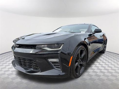 Used 2017 Chevrolet Camaro SS image 1