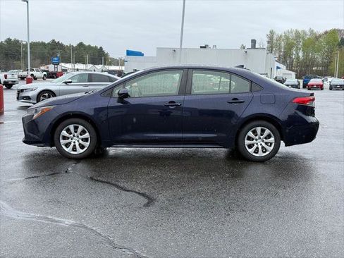 Certified 2021 Toyota Corolla LE w/ Carpet Mat Package (TMS) FWD image 2