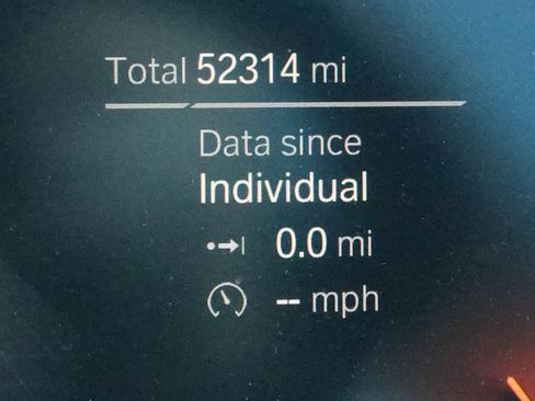 Used 2020 BMW X7 xDrive40i w/ M Sport Package image 18