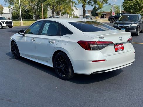 Used 2022 Honda Civic Sport image 3