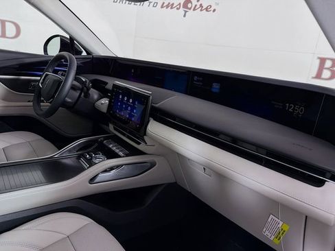 New 2026 Lincoln Nautilus Premier w/ Equipment Group 102A AWD/4WD image 33