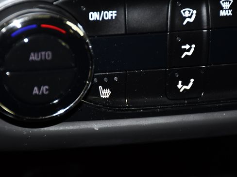 Used 2023 Chevrolet TrailBlazer RS w/ Sun and Liftgate Package AWD/4WD image 31