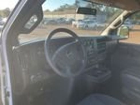 Used 2024 GMC Savana 2500 w/ Driver Convenience Package image 26