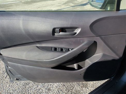 Used 2023 Toyota Corolla LE image 7