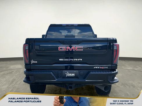 Used 2024 GMC Sierra 2500 AT4X AWD/4WD image 5
