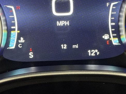 New 2026 Chrysler Pacifica Select image 6