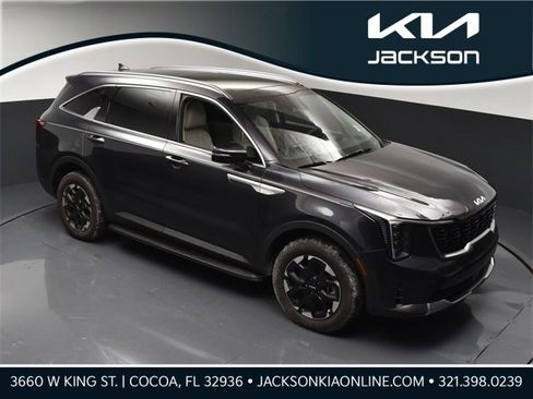 Certified 2025 Kia Sorento S w/ Panoramic Sunroof Package image 1