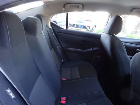 Used 2025 Nissan Sentra SV FWD image 22