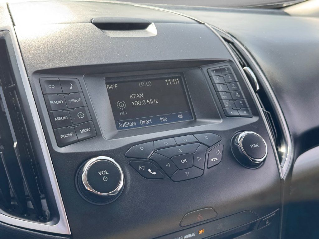 Used 2018 Ford Edge SEL FWD image 25