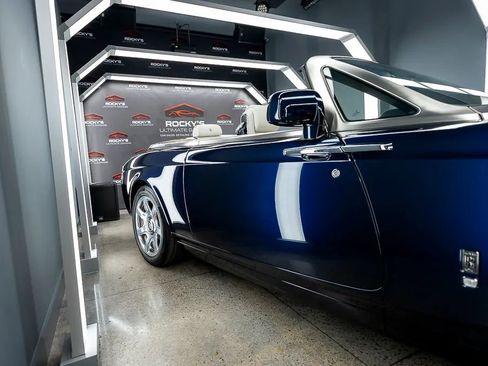 Used 2010 Rolls-Royce Phantom Drophead Coupe RWD image 8