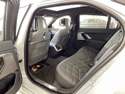 New 2026 BMW 740i w/ Executive Package RWD image 24