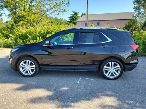 Used 2021 Chevrolet Equinox Premier AWD/4WD image 8